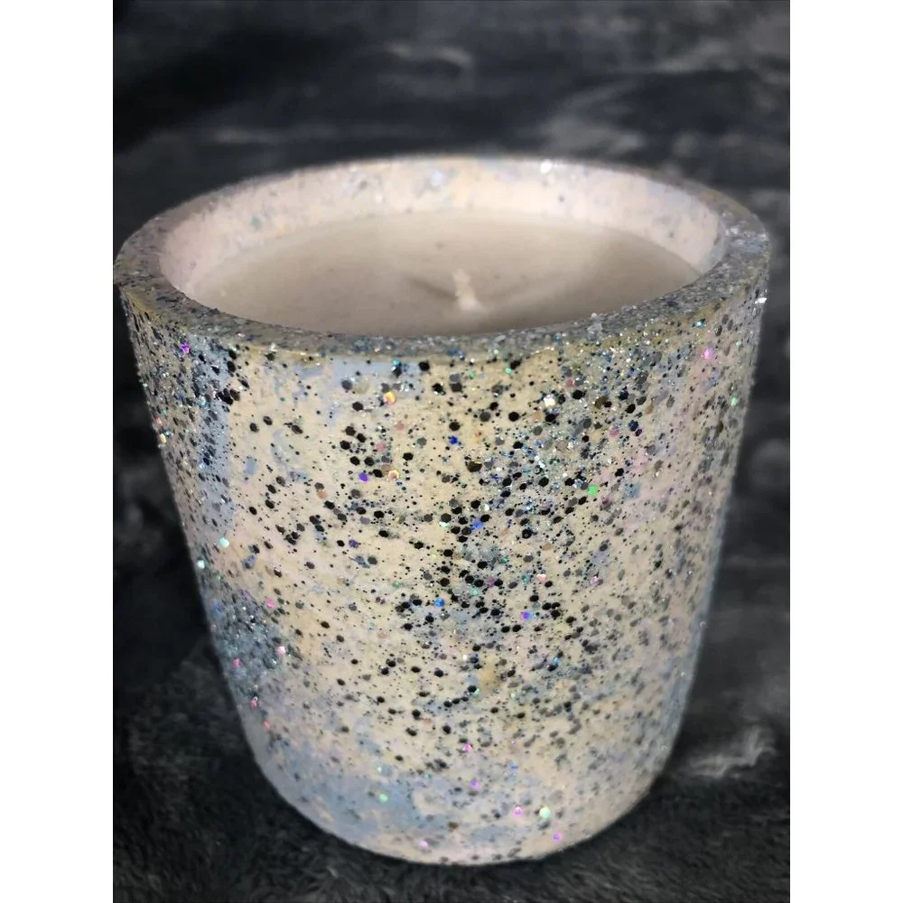 Hand Poured Candle Vanilla And Cashmere Handmade Concrete Vessel - Picture 1 of 4